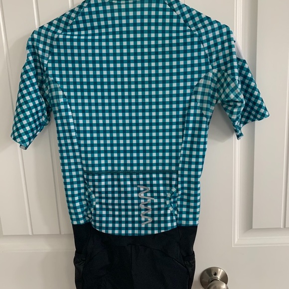 Custom WYN REPUBLIC triathlon kit-one of a kind! - Picture 5 of 8